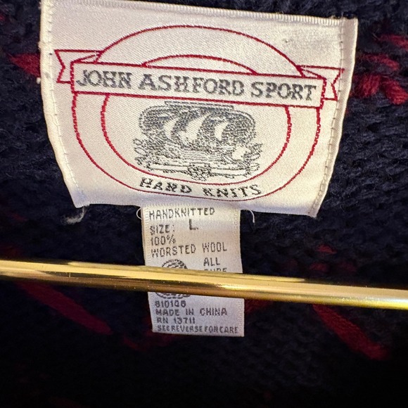 John Ashford Sport Hand Knits Men's L Wool Fair Isle Snowflake Sweater - Picture 2 of 5